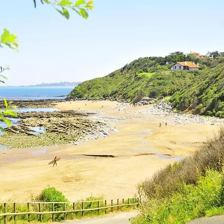 Saint-jean-de-luz Sleeps 8 Pool Wifi Vila